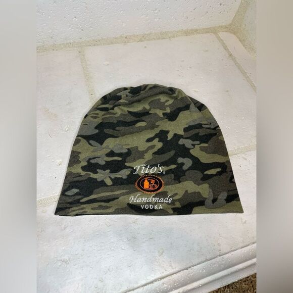 OTTO Green and Black Camouflage Hat Durable Accessories - Picture 1 of 4